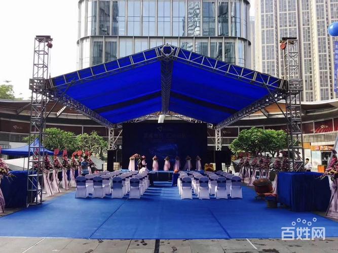 花都鏡湖大道開業(yè)慶典 舞獅、背景搭建與禮儀拱門呈現(xiàn)專業(yè)舞臺效果